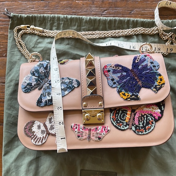 Valentino butterfly medium shoulder bag. Beige with beaded butterfly’s! - Picture 8 of 12